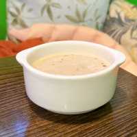 Momo 餃子有驚喜 特色kheer 試過未