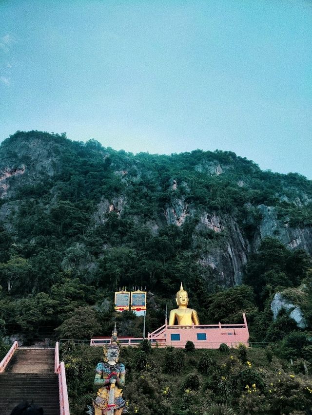 ไปผจญภัย ปีนเขา ที่ถ้ำโบ้เขาอีบิด