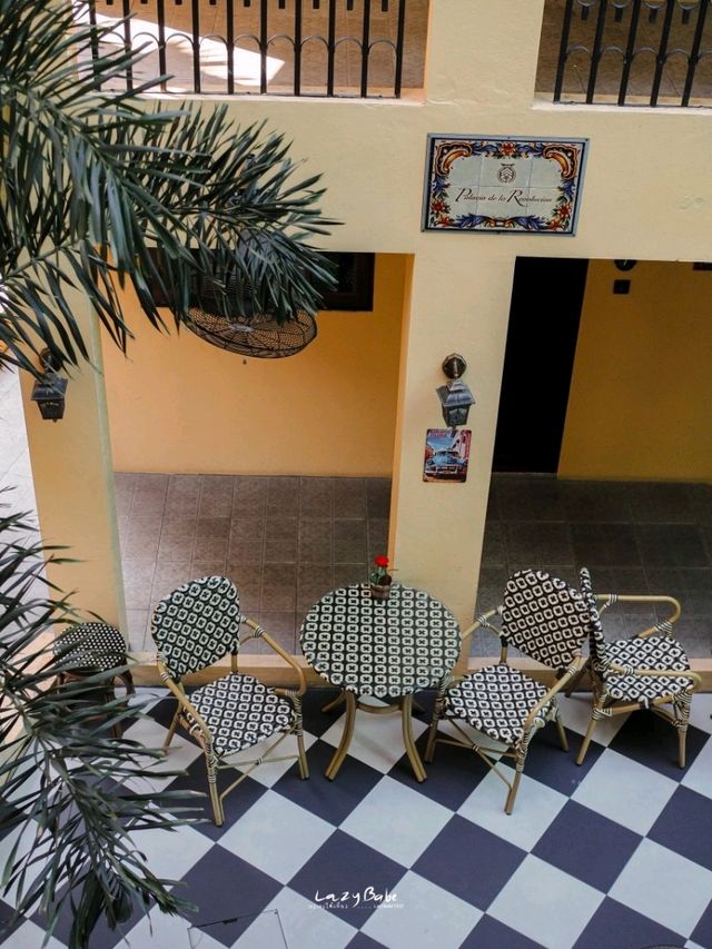 โรงแรมสวย ชิค สไตล์ Old Havana ที่พัทยากลาง