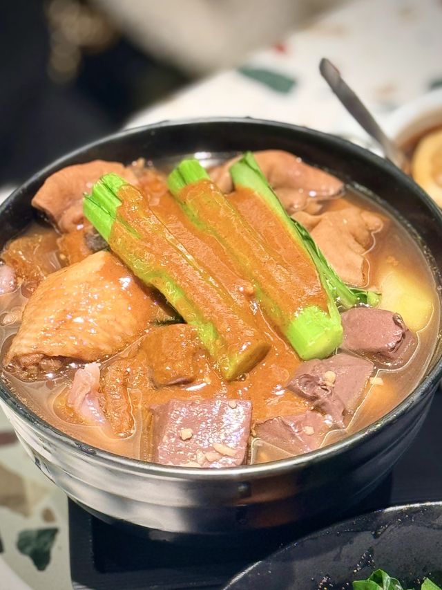 懷舊車仔麵 | 豐盛餸菜