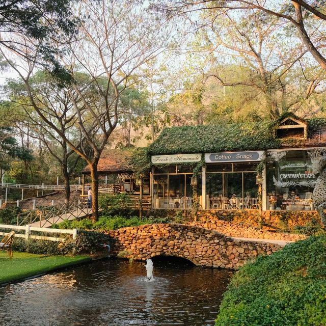 The Scenery Vintage Farm 🌳🌤️ 