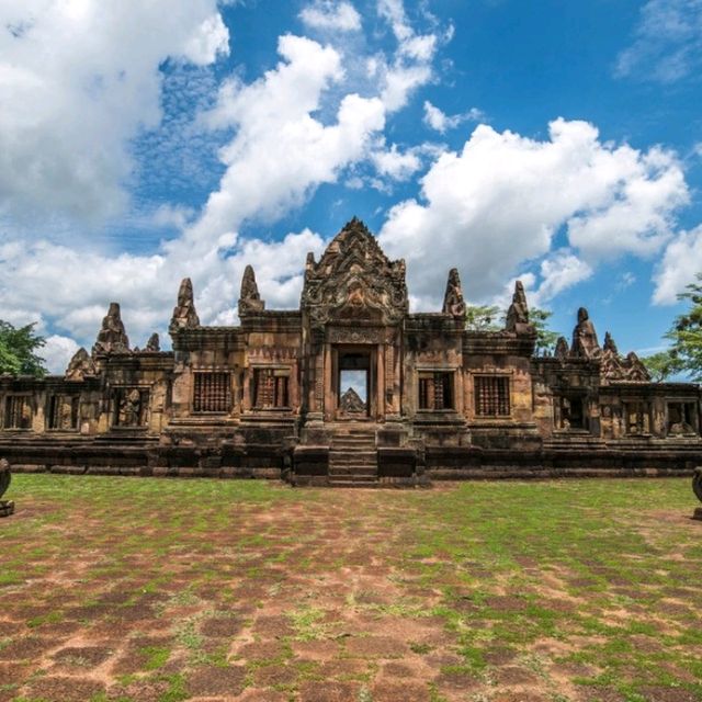 ปราสาทเมืองต่ำ 