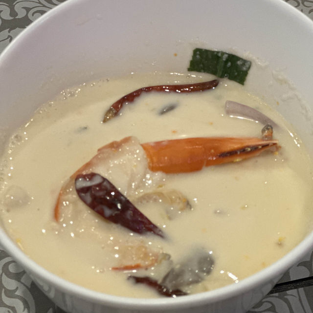 旺角覓食樓上舖泰餐
