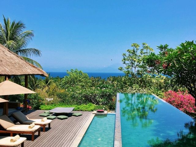 🏖️ Stay at Quinci Beach Villas