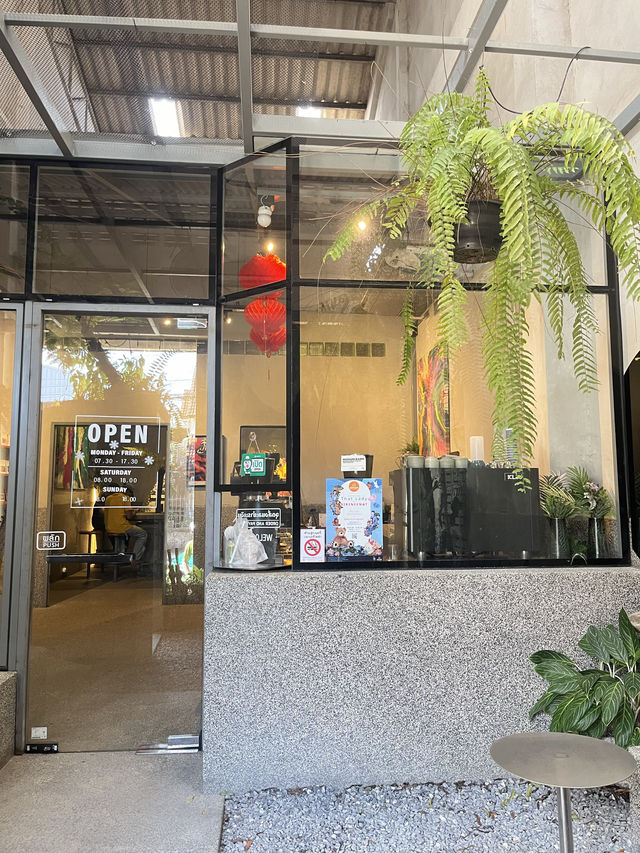 UPR Factory cafe 