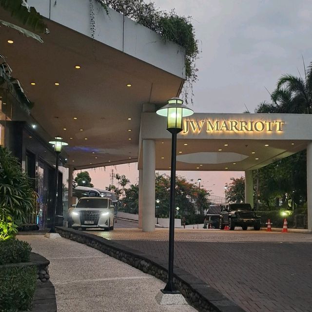 THE GRAND JW MARRIOT SURABAYA