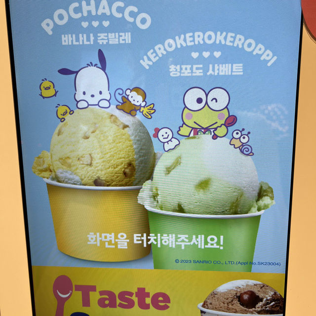 【韓国】超お洒落な店内！日本とは違うメニューが最高！