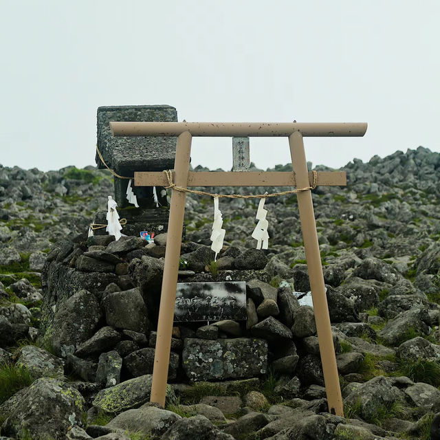 鏡山展望台：壯麗瀑布山景，享受寧靜