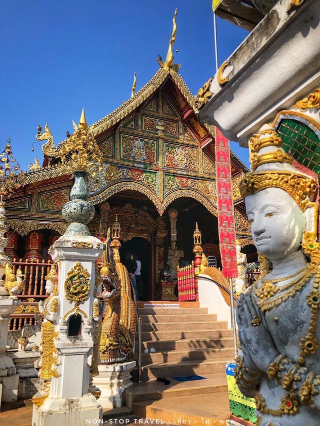 ชมความงดงามของวัดคู่บ้านคู่เมืองเชียงรายมายาวนาน
