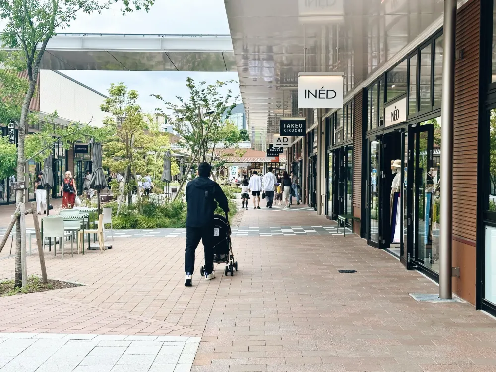 🇯🇵 福岡 THE OUTLETS 北九州：超過150家品牌 一家大小情侶朋友都適合！