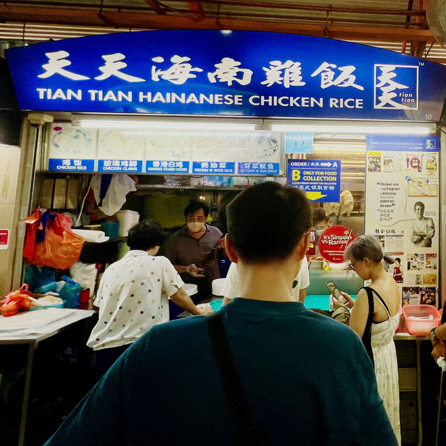 ทานข้าวมันไก่ร้านดัง Tian Tian ที่ Maxwell 