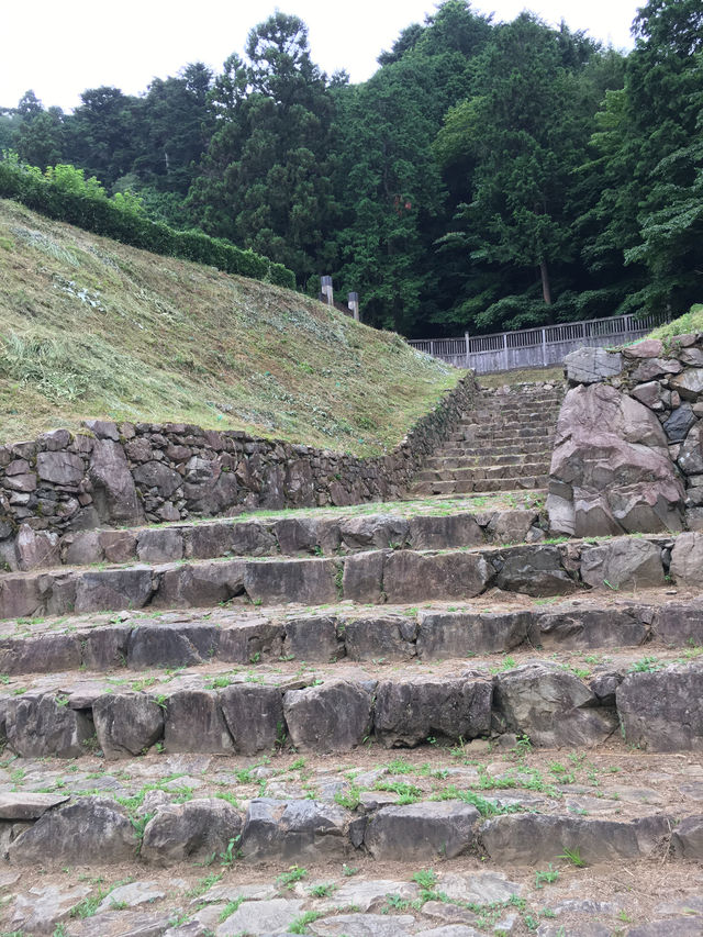 歷史的沉思：八王子城御主殿跡的壯麗遺跡