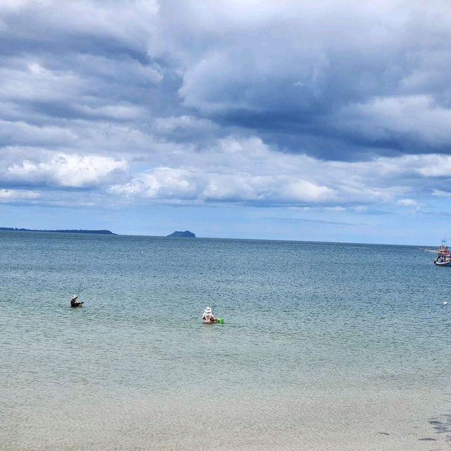 หาดสะพลี ชุมมพร