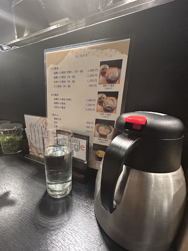 圧巻のビジュアル！！鴨蕎麦と親子丼
