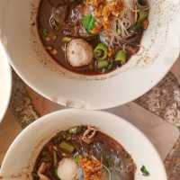 ก๋วยเตี๋ยวเรือบัตรคิว แห่งเมืองทองธานี