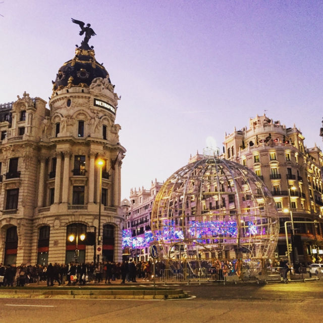 Timeless Grandeur: Exploring Madrid's Majestic Historical Architecture from Baroque to Neoclassical