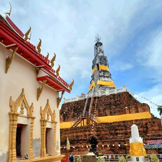 Wat Phra Prathon Chedi Worawihan