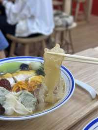 足料花膠雞湯麵🍜