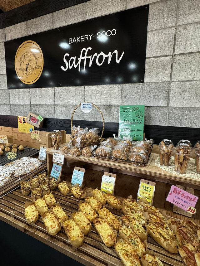 【福岡グルメ】倉庫をリノベーションしたパンもお客さんも多いベーカリー🍞🥖