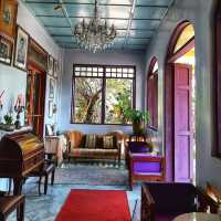 ที่พักและร้านอาหารในบ้านอายุร้อยกว่าปี