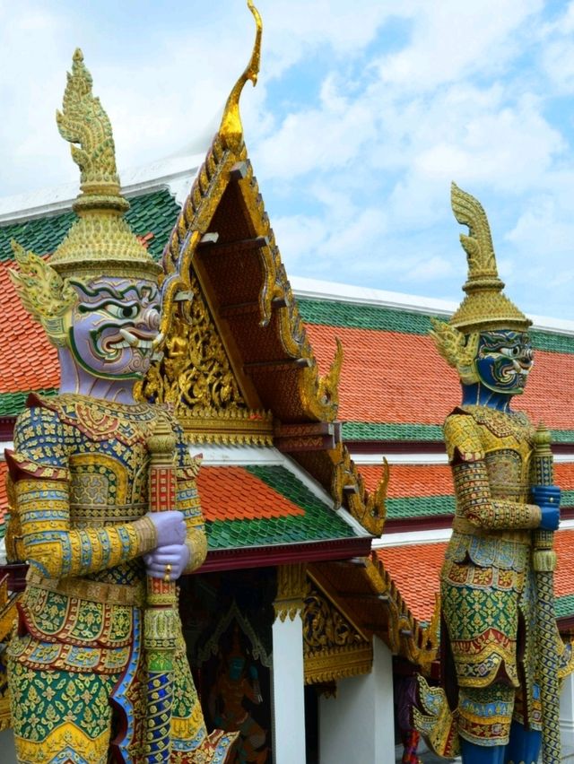 เที่ยวพระบรมมหาราชวัง & วัดพระแก้ว