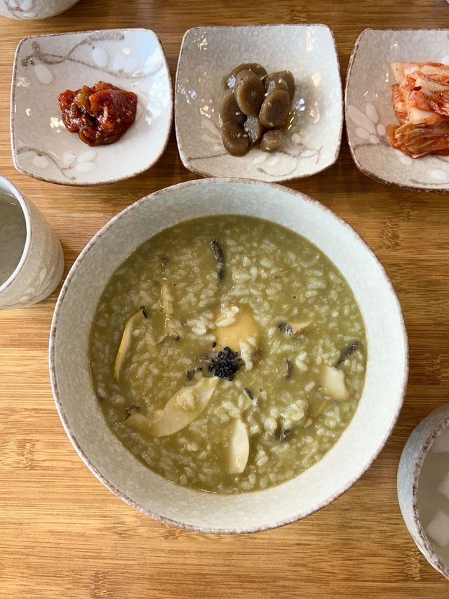 【韓国 ソウル】韓国の朝ごはんの定番✨あわび粥🍚