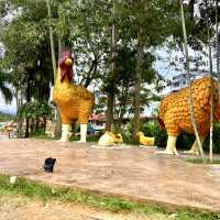 The Chicken Sculture @Betong
