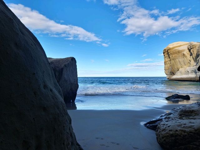 紐西蘭南島 像秘密景點的隧道海灘