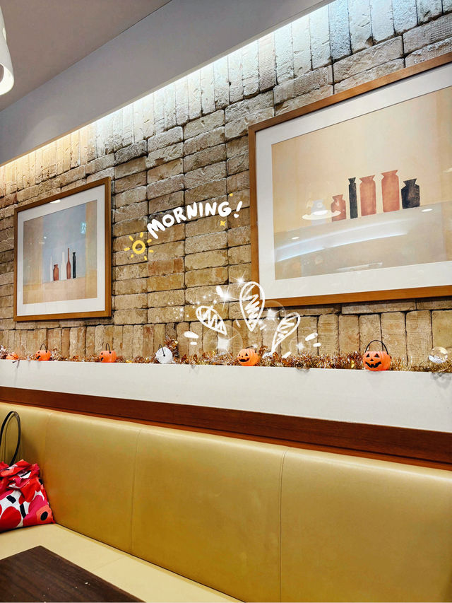 ทานอาหารเช้าที่โรงแรม Sardonyx Ueno