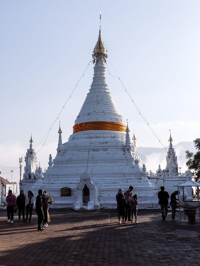 พระธาตุดอยกองมู สัญลักษณ์คู่เมืองสามหมอก