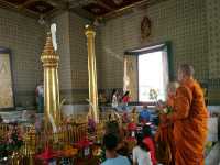 พาคุณพ่อ..ไหว้ศาลหลักเมือง
