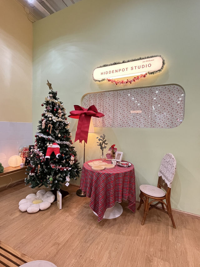 Hidden Pot Bakery & Café 