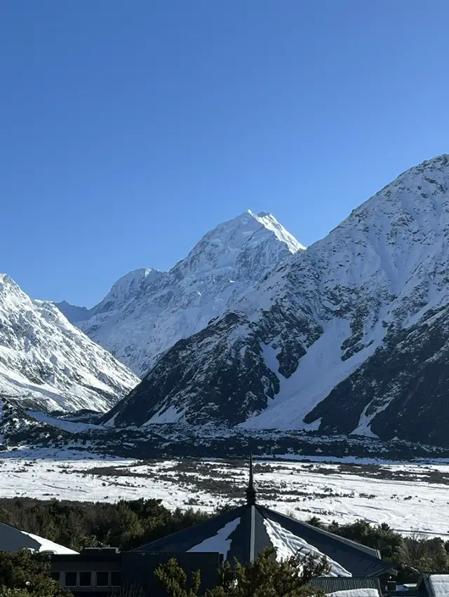 The Hermitage Hotel: Your Front-Row Seat to Mt. Cook’s Majesty