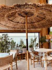 Elegant Atmosphere and Delicious Desserts at Coffee Interview Bongmyeong