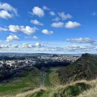 Chasing the Sunset: My Enchanting Hike to Arthur’s Seat in Edinburgh
