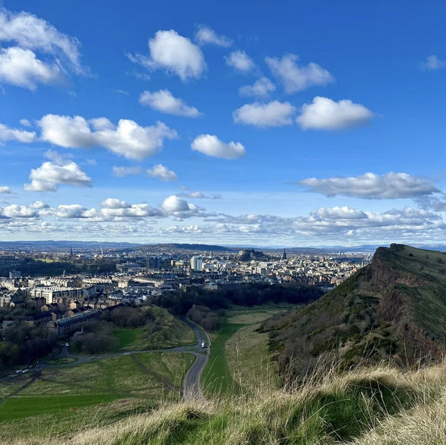 Chasing the Sunset: My Enchanting Hike to Arthur’s Seat in Edinburgh