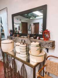 Vintage Cafe in Vintage House 🍱