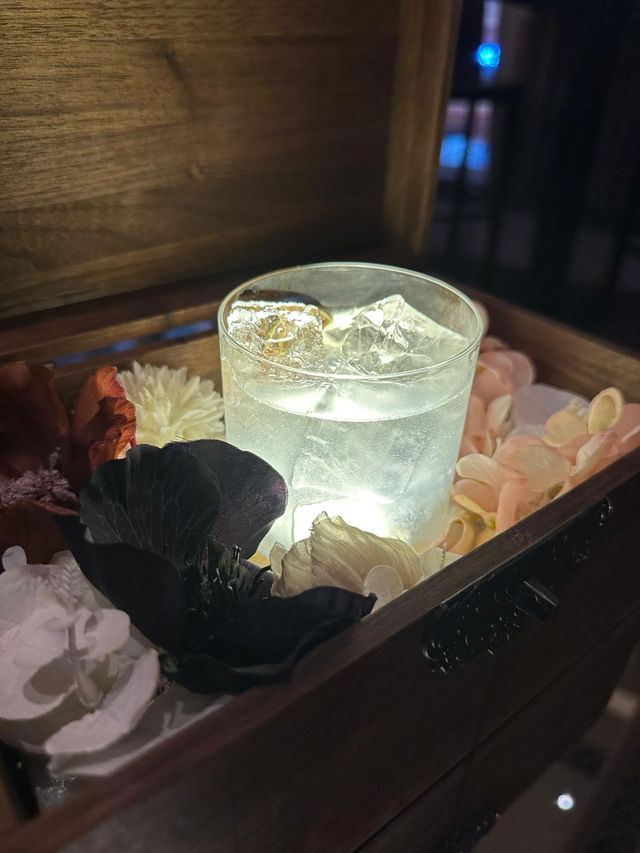 《摩登格調串燒居酒屋酒吧》