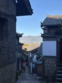 A Magical Trip to Lijiang Old Town – What to Eat & Where to Go! 🏔️🏡✨