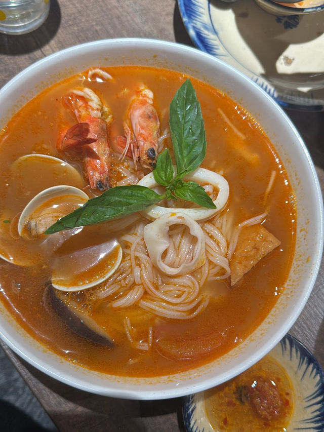 東區好吃的越菜「越城Sitlo Saigon」