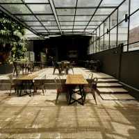 Agatha Koffie: A Journey Through Coffee's Heart 