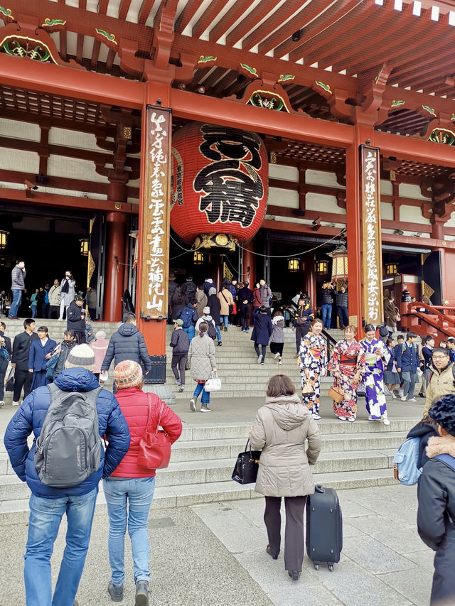 Timeless beauty of Sensoji
