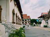 泰國曼谷湄南河畔著名古跡寺廟景點：Wat Suwannaram Ratchaworawihan，氣勢恢宏寺廟建築，十六世紀精美壁畫，適合打卡拍照📸冥想