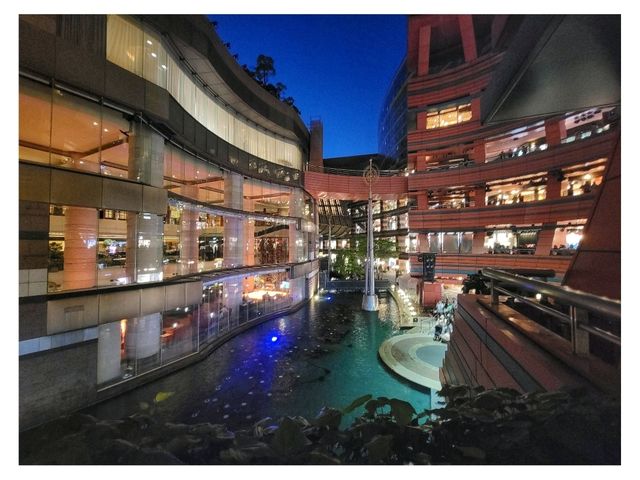 🌆 **福岡Canal City商場博多運河城：水舞光影匯演的魅力** 🌟🎉
