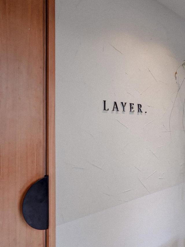 LAYER.  : คาเฟ่ลพบุรี ที่สุดแสนมินิมอล 🥐