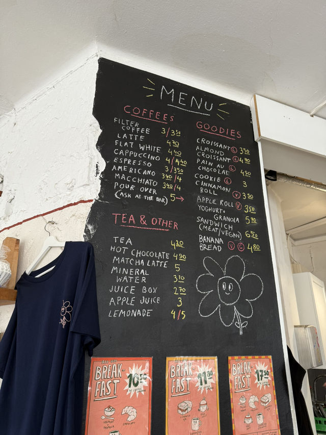 Cozy & Lively Café in Helsinki: Sävy ☕🇫🇮