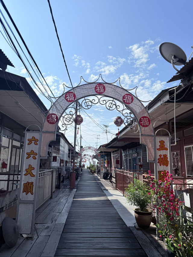 📍ตกหลุมรักความเรียบง่ายของชุมชน Lee Jetty 