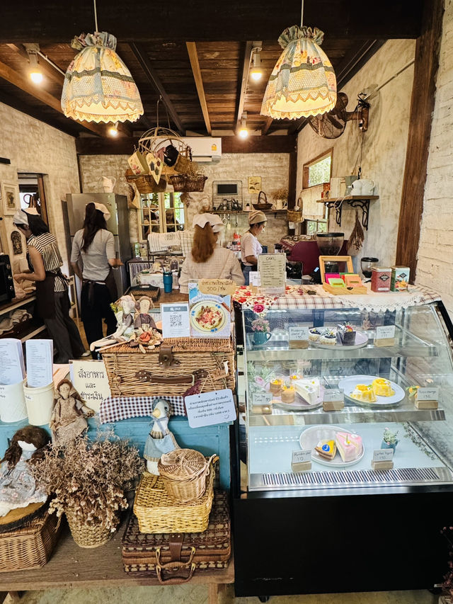 นิยายบ้านสวนคาเฟ่ คาเฟ่สไตล์โฮมมี่ ไทรน้อย ต้องมา