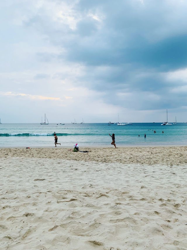 หาดในหาน – หาดสวย น้ำใส เล่นน้ำเพลินสุด