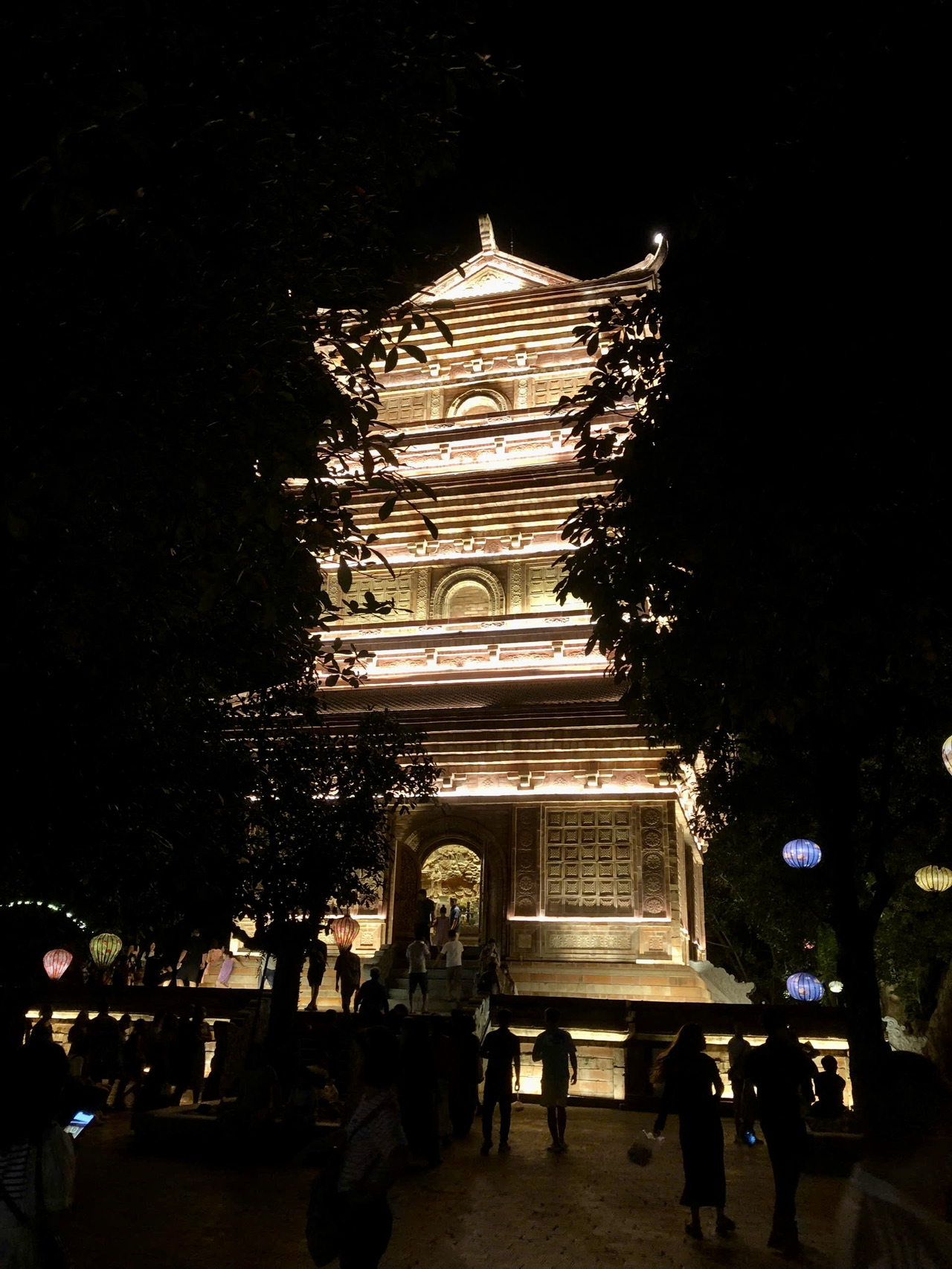 Ninh Binh by Night – Peaceful & Magical